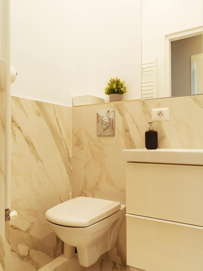 Beautiful Apartment - Top Location - Amazing Balcony Бухарест Экстерьер фото